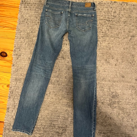 american eagle jeans size 2. like new. - Picture 2 of 6